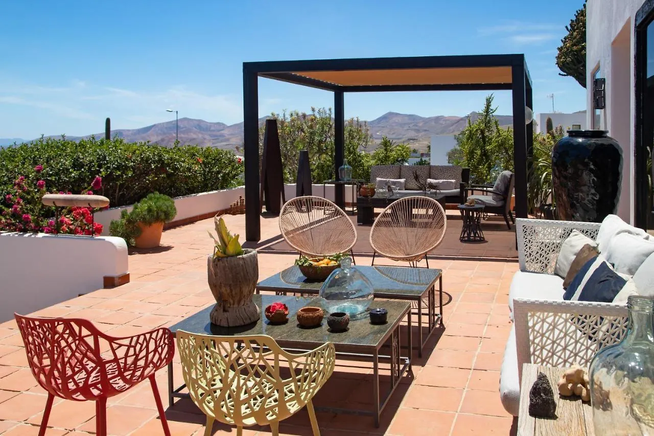 Bed & Breakfast 5 Suites Lanzarote Mácher