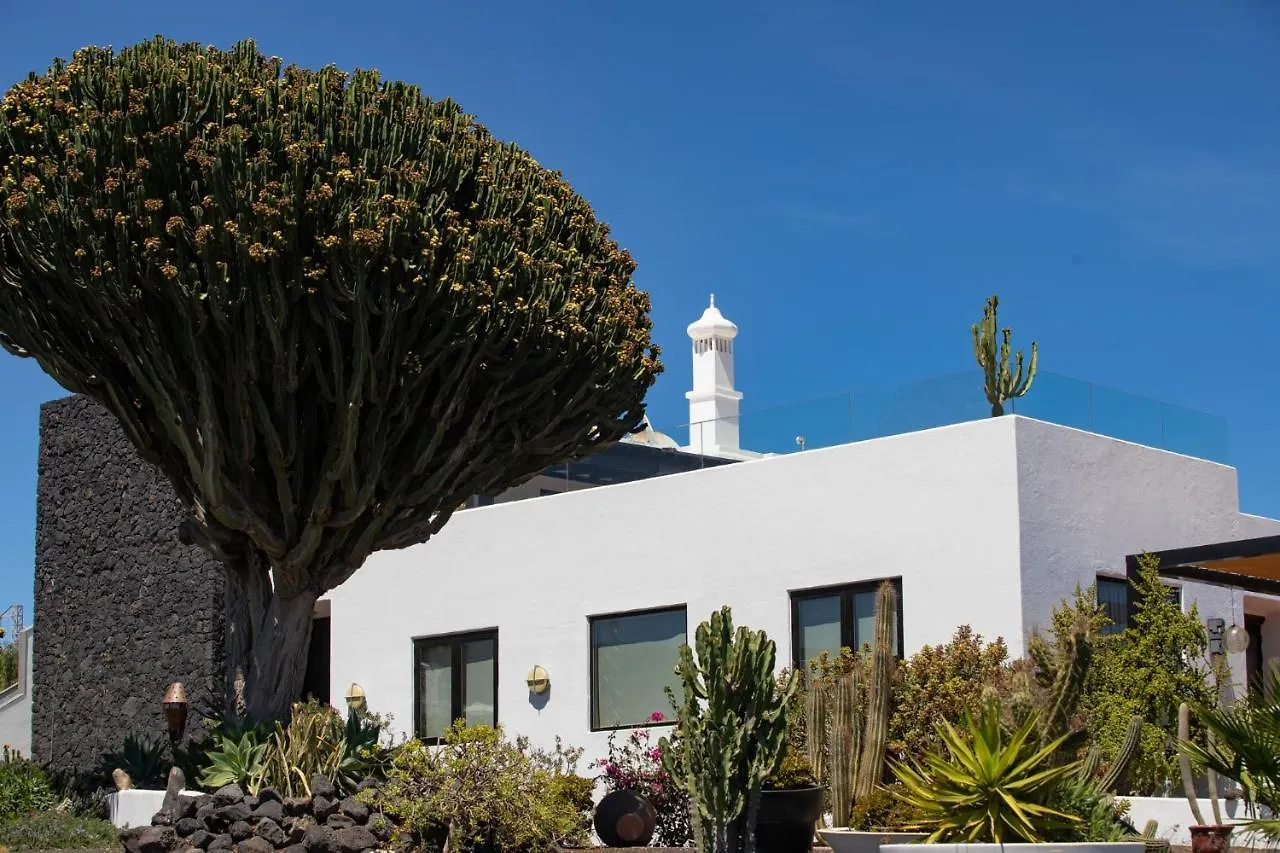 Bed & Breakfast 5 Suites Lanzarote Macher Spain